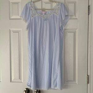 Vintage night gown